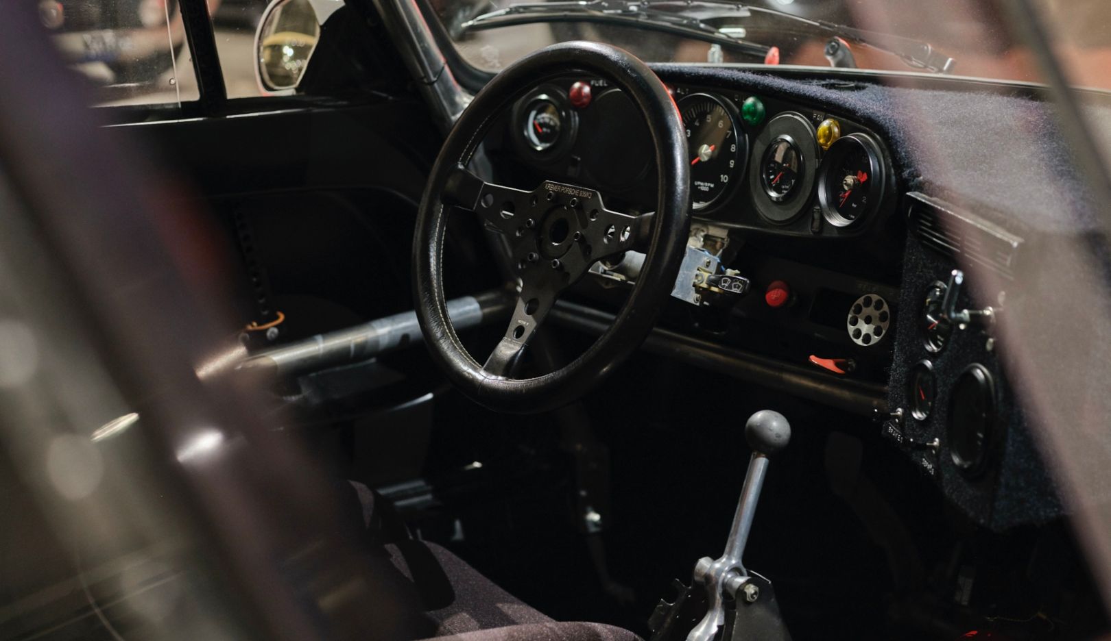 Plongée dans le cockpit : Meyer confie qu’il n’a jamais mis les pleins gaz en conduisant la voiture de course.