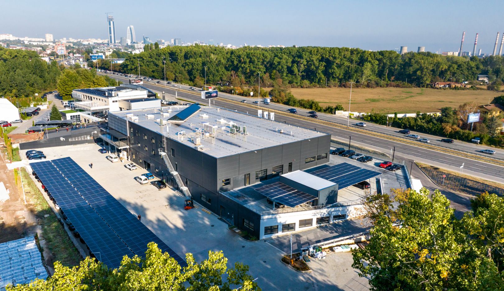 The new Destination Porsche Center Sofia: 8,000 square metres and three floors of Porsche passion.