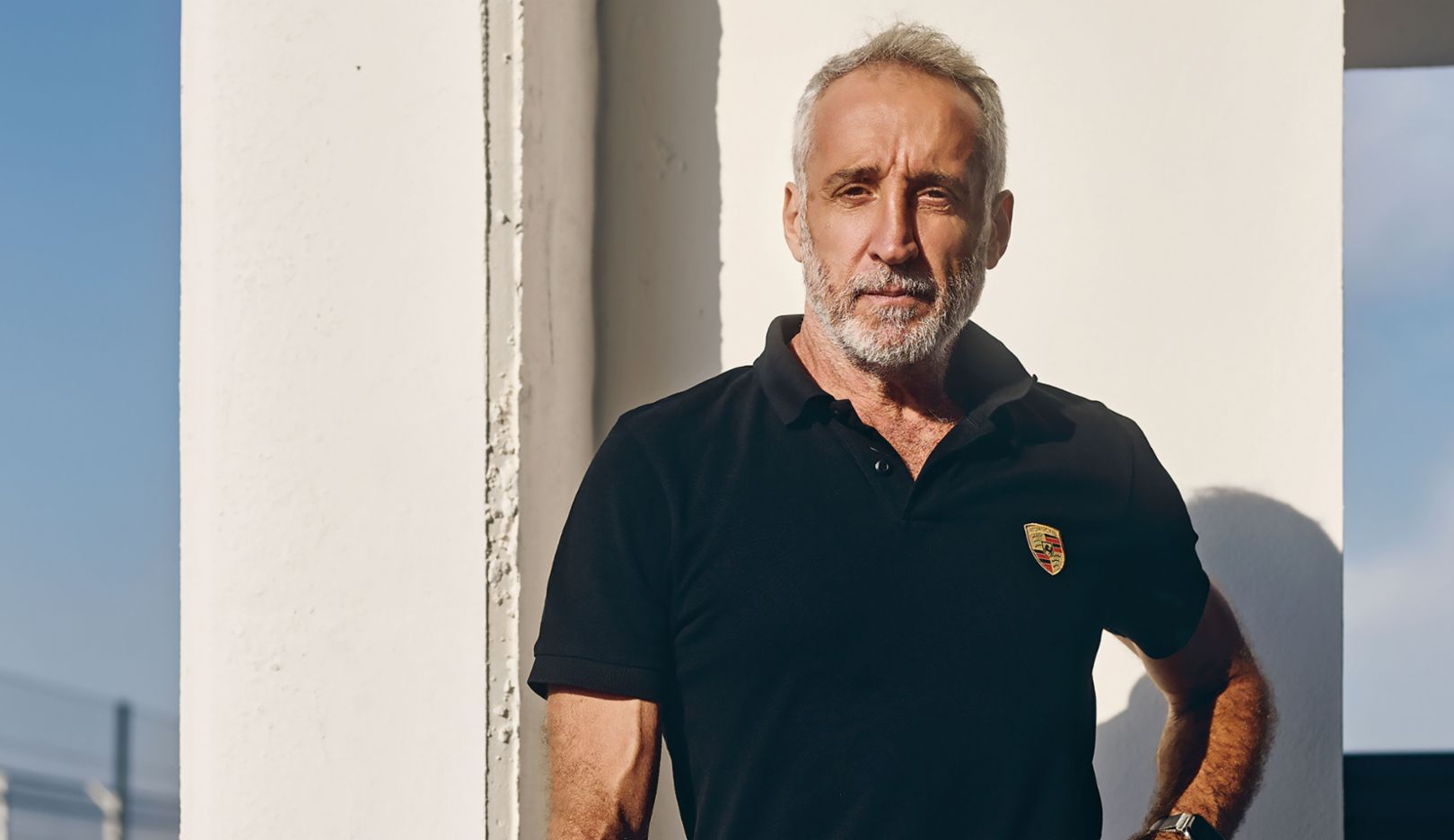 俱樂部先驅：電影攝影師丹尼爾·馬薩切西、學生卡洛塔·皮諾利、俱樂部會長馬西莫·皮奇諾與內容創作者朱利奧·泰德斯柯共同分享對電能旅行的熱情。