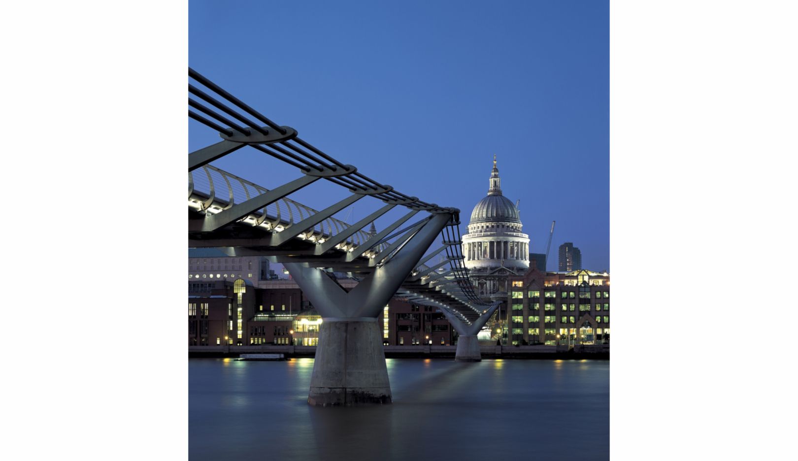 London is also the site of a pedestrian bridge designed by Lord Norman Foster. The famous Millennium Bridge spans the Thames. Around 100,000 people walked across it on the first weekend after it opened in June 2000. Photo: Nigel Young / Foster + Partners