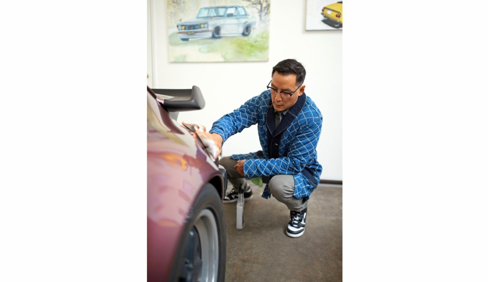 Daniel Wu took the Porsche 911 built in 1988 off his father’s hands ten years ago and has cherished it ever since. Father and son share many memories of the sports car.