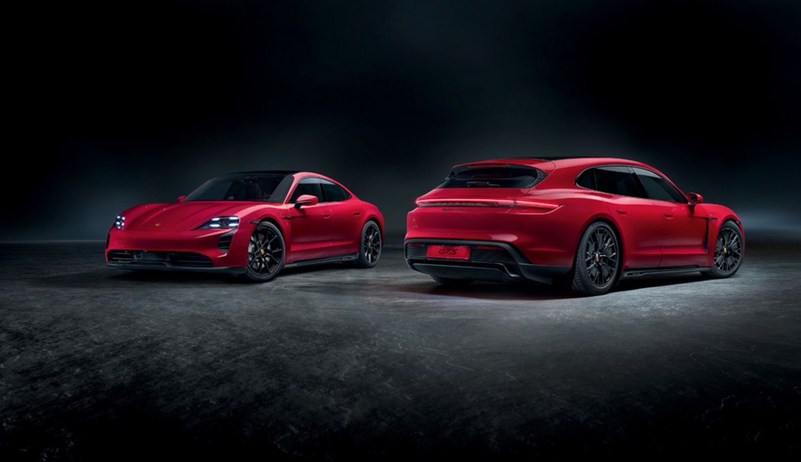 Presentation on the Pacific: The Taycan GTS Sport Turismo made its debut as the third body version of the first all-electric Porsche model series at the Los Angeles Auto Show.