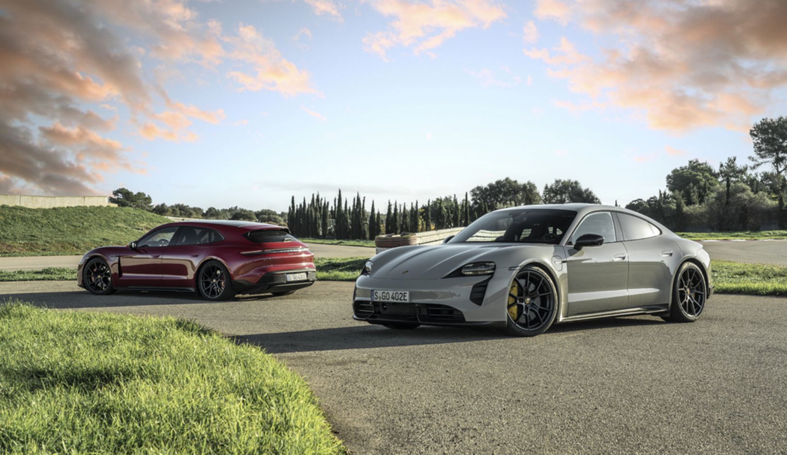 Sundance: The Porsche Taycan GTS sports sedan and Taycan GTS Sport Turismo in Majorca.