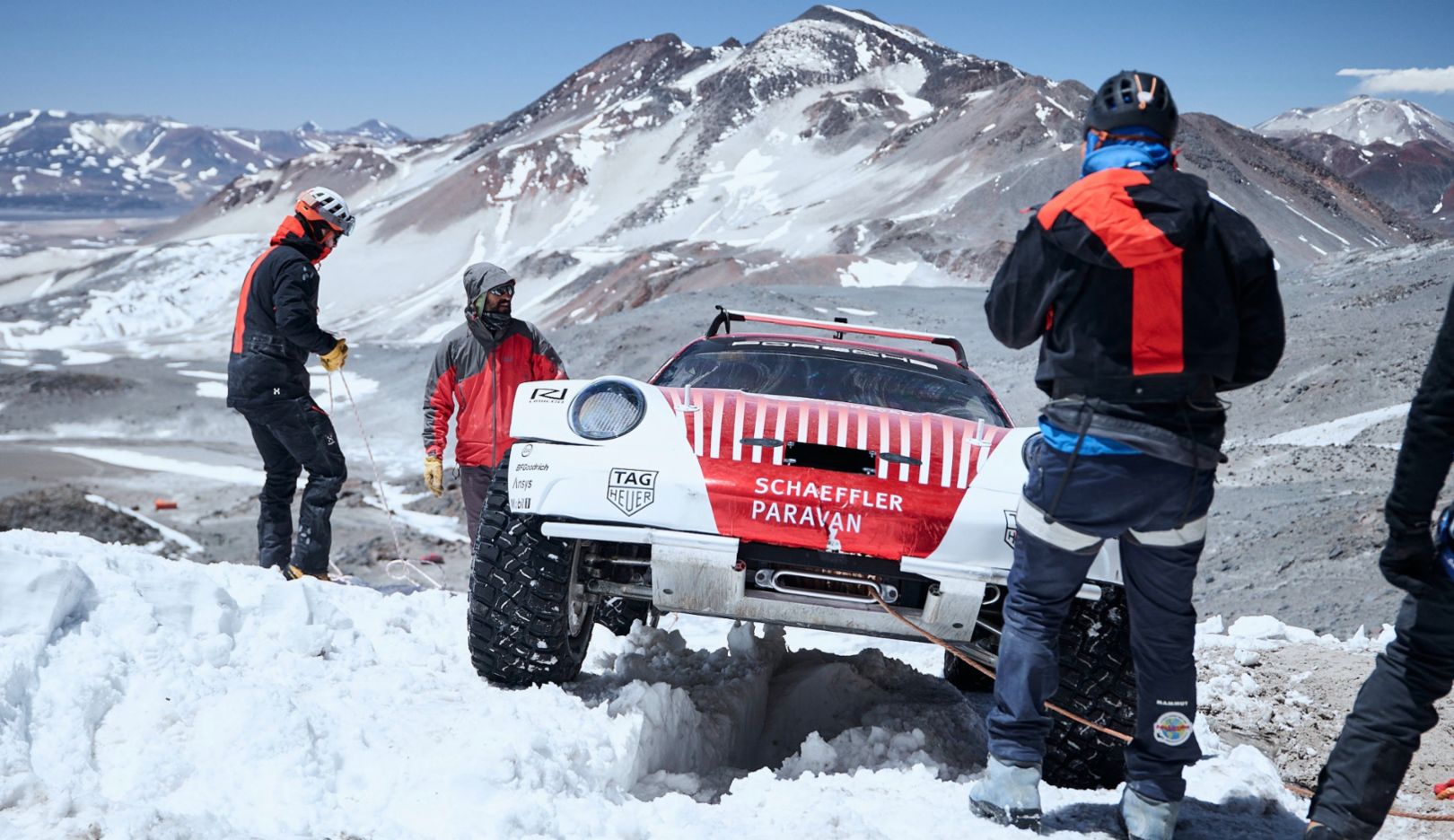 Plus l’équipe prenait de l’altitude, plus elle devait affronter des obstacles naturels.