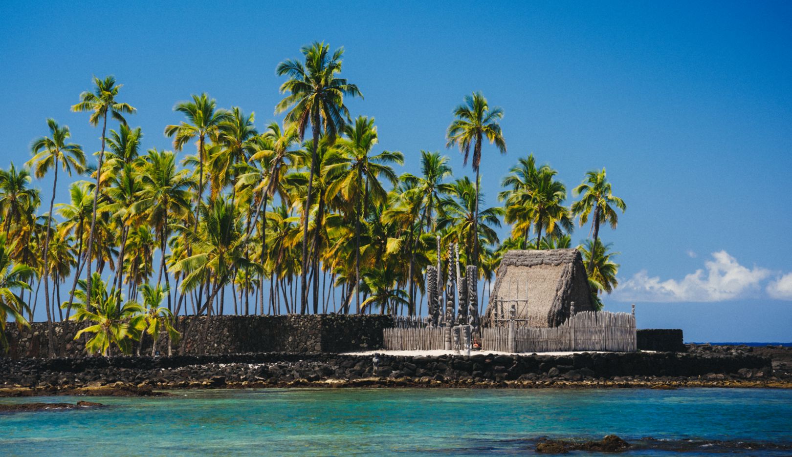 Hawái en estado puro: en la costa, la isla se presenta con su mejor cara.