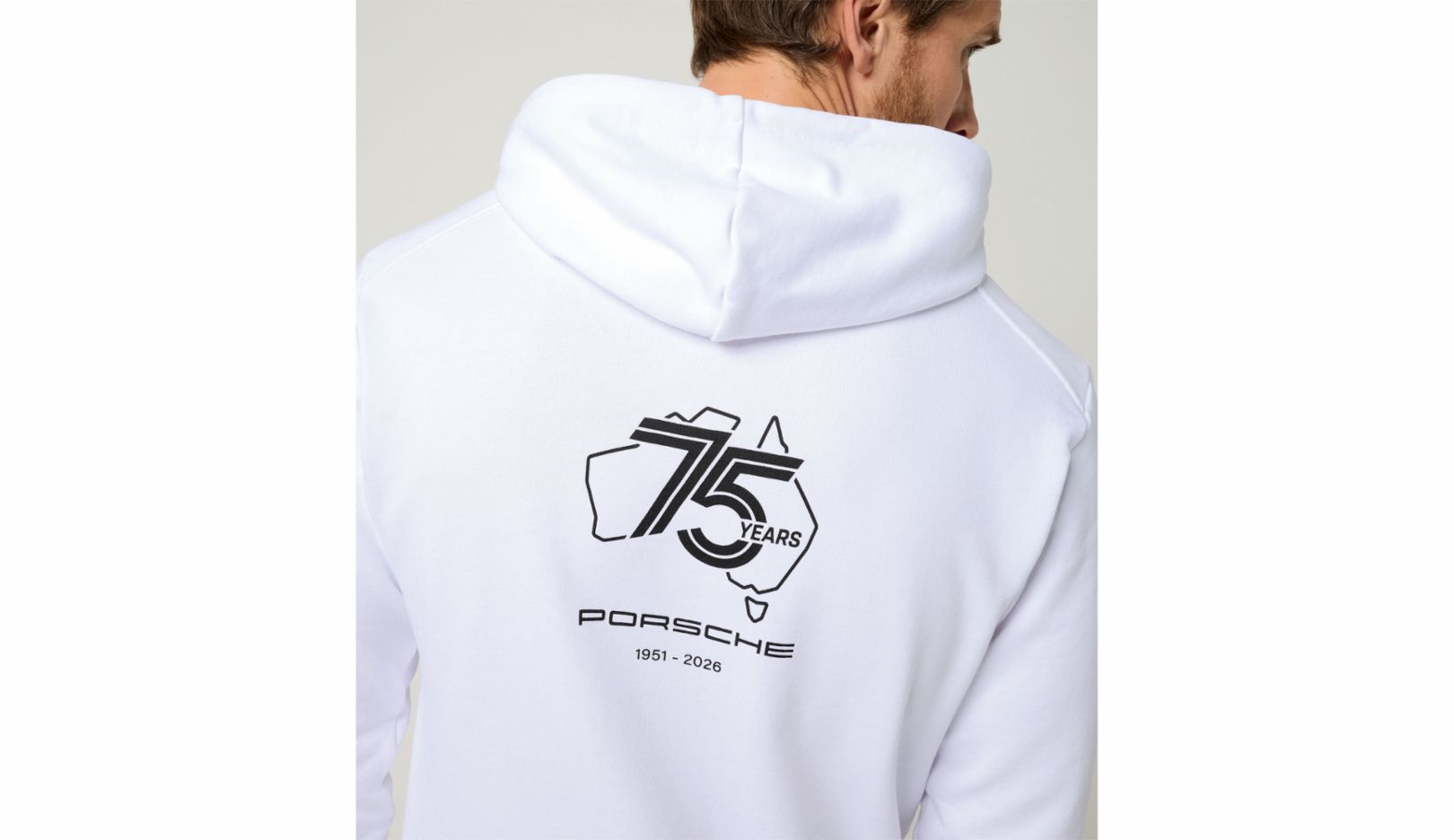 Anniversary style: The new 75 Years commemorative range is available from the Porsche Online Store.