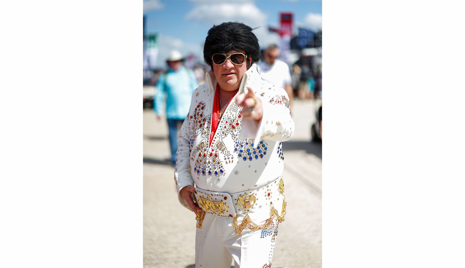 Viva Sebring: This fan in an Elvis costume turns the race into his own stage.
