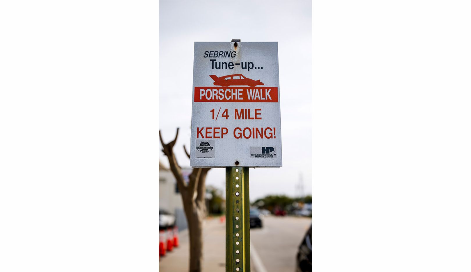 Keep moving: There are clear signs for pedestrians, too, at Sebring.