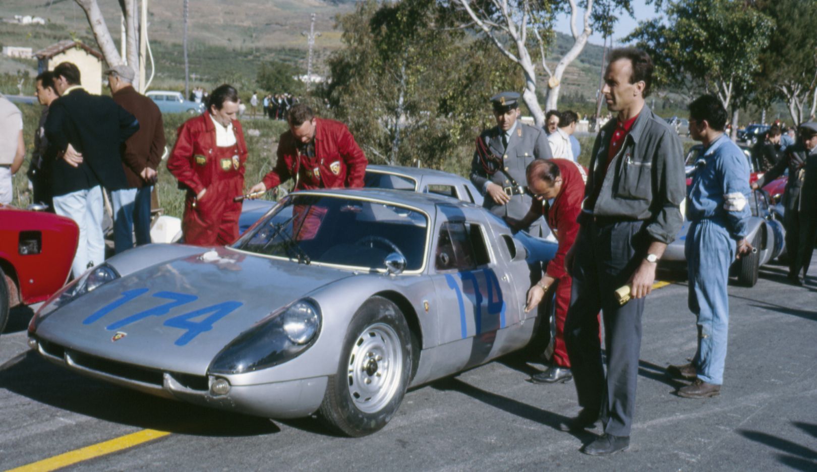 In 1963, the Porsche 904 GTS turned over a new leaf, as it was the first Porsche whose body was made up completely of glass-reinforced plastic (GRP). 