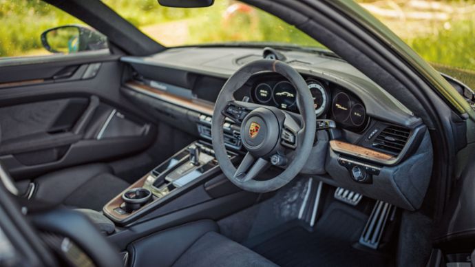 The interior of Elliott Norris’s 911 Dakar ...